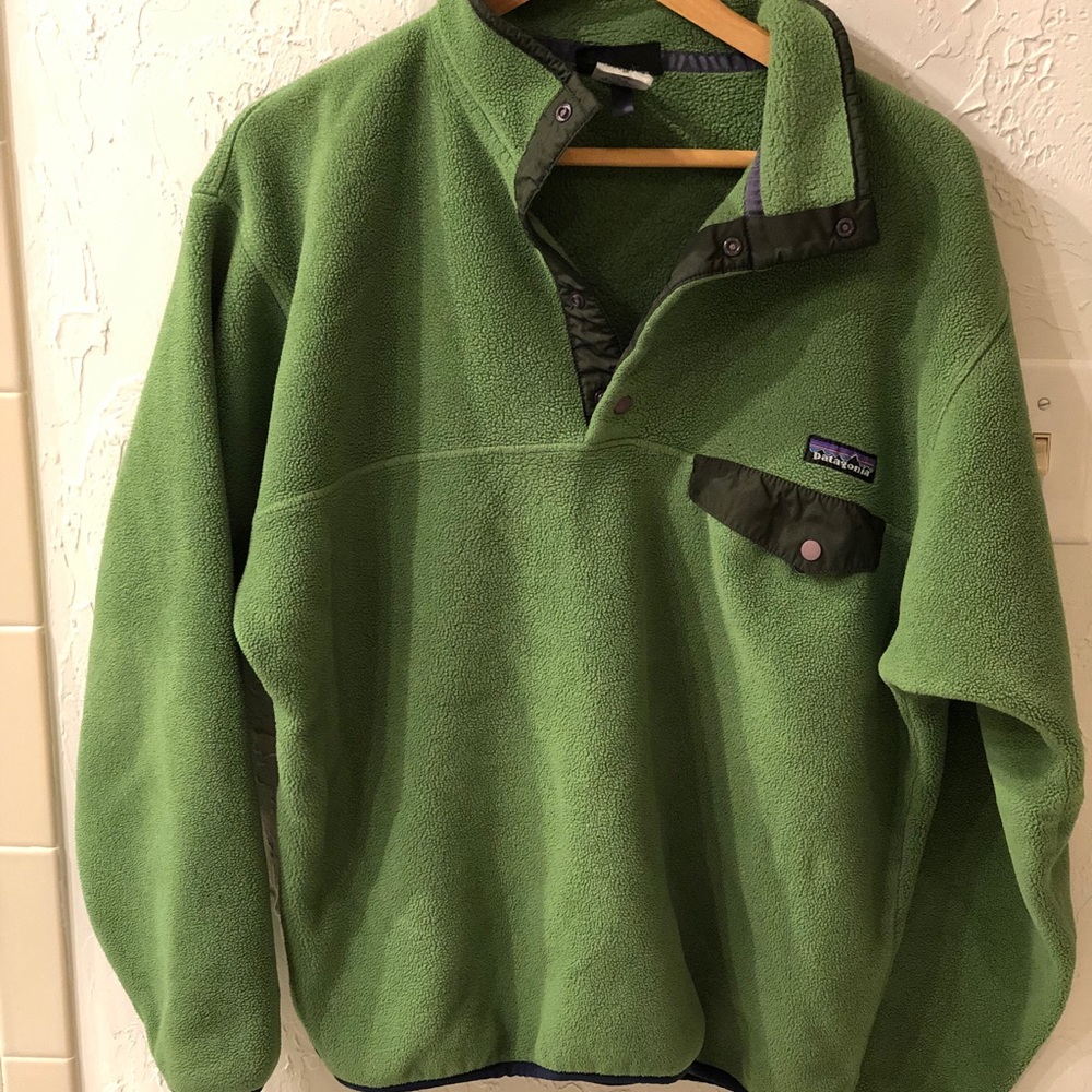 patagonia fleece pullover.